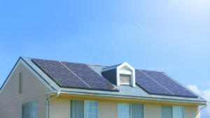 太陽光パネルが設置してある屋根塗装方法